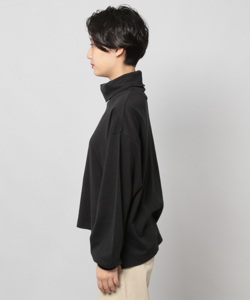 PAGEBOY(ページボーイ)の「スムースタートルプルオーバー(Tシャツ/カットソー・レディース・ブラック/モカ/ライトベージュ・FREE)」の13枚目の写真