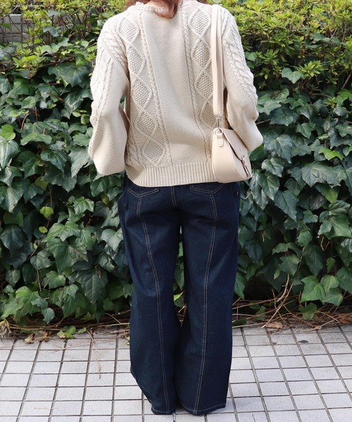 PairPair（ペアペア）の「フラワー刺繍ケーブルニットプルオーバー（ニット/セーター・レディース・モカ/ライトベージュ・FREE）」の6枚目の写真