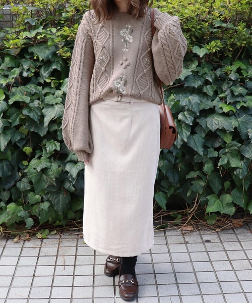 PairPair（ペアペア）の「フラワー刺繍ケーブルニットプルオーバー（ニット/セーター・レディース・モカ/ライトベージュ・FREE）」の7枚目の写真