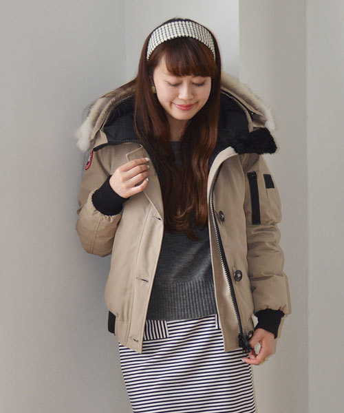 Khaju（カージュ）の「CANADA GOOSE:LABRADOR □（ダウンジャケット/コート・レディース・ブラック/ベージュ/ブルー系その他・MEDIUM/SMALL）」の3枚目の写真