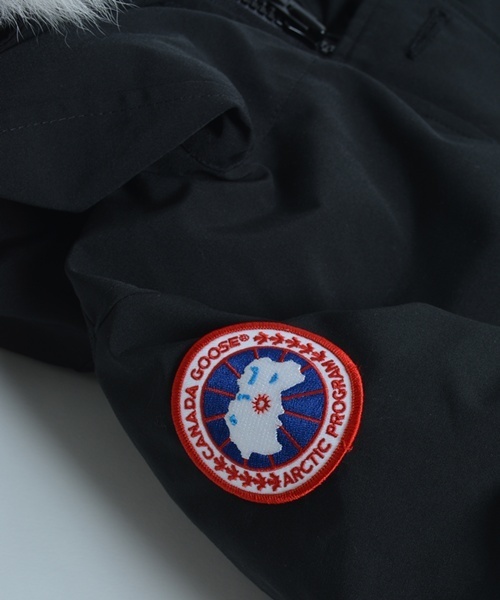 Khaju（カージュ）の「CANADA GOOSE:LABRADOR □（ダウンジャケット/コート・レディース・ブラック/ベージュ/ブルー系その他・MEDIUM/SMALL）」の10枚目の写真