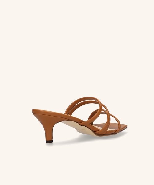 MAMIAN（マミアン）の「スクエアトゥ マルチプル ストラップ サンダル (5.5cmヒール)（サンダル・レディース・ブラック/ブラウン/ブラウン系その他/ピンクベージュ/ホワイト/アイボリー・S/M/L/LL）」の16枚目の写真