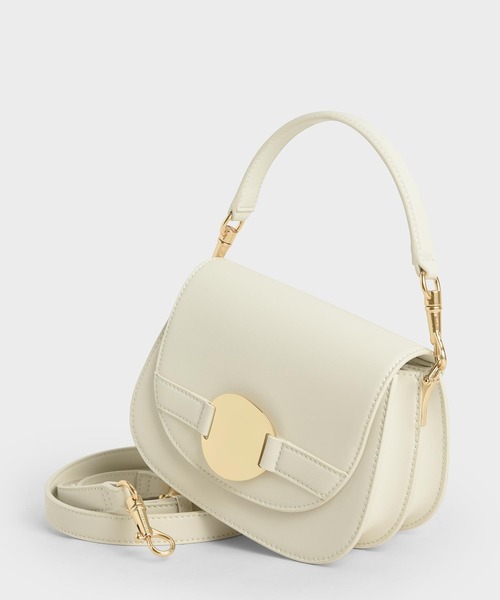 CHARLES & KEITH(チャールズ & キース)の「メタルアクセント ショルダーバッグ / Metal Accent Shoulder Bag(ショルダーバッグ・レディース・ブラック/ダークブラウン/オフホワイト・S)」の5枚目の写真