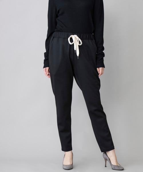 Munich（ミューニック）の「ダブルクロス　テーパードイージーパンツ（その他パンツ・レディース・ブラウン/ネイビー/ブラック・S/M）」の17枚目の写真