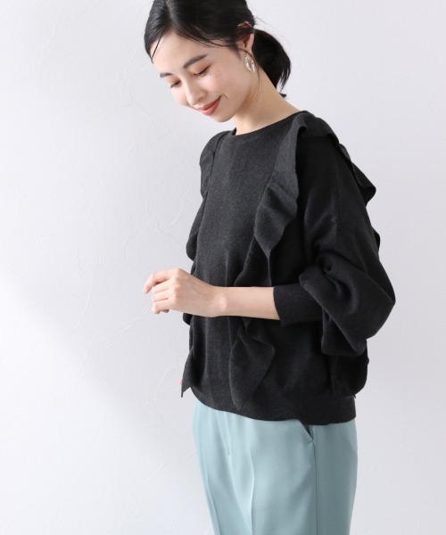 LOWRYS FARM（ローリーズファーム）の「フリルニットプルオーバーＬＳ　894813（ニット/セーター・レディース・チャコールグレー/ブラウン/アイボリー/パープル・FREE）」の15枚目の写真