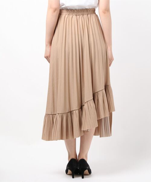 muure(ミュール)の「アシンメトリー切り替えプリーツスカート(スカート・レディース・ベージュ/ブラック/ホワイト・FREE)」の4枚目の写真