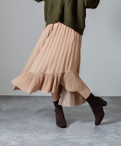 muure(ミュール)の「アシンメトリー切り替えプリーツスカート(スカート・レディース・ベージュ/ブラック/ホワイト・FREE)」の13枚目の写真