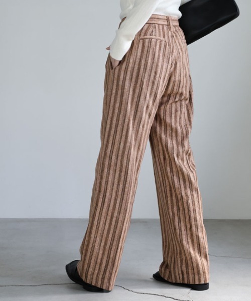 select MOCA(セレクトモカ)の「ストライプストレートパンツ(スラックス・レディース・ライトグレー/ブラック/ブラウン・SMALL/MEDIUM)」の4枚目の写真