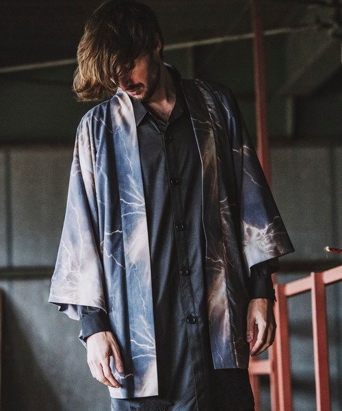 NO ID.(ノーアイディ)の「ワイドスリーブガウン(カーディガン/ボレロ・メンズ・パープル/イエロー/ブルー・ONE SIZE)」の3枚目の写真