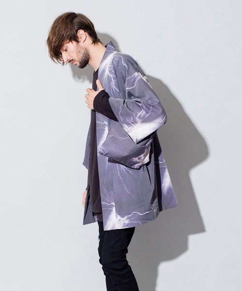 NO ID.(ノーアイディ)の「ワイドスリーブガウン(カーディガン/ボレロ・メンズ・パープル/イエロー/ブルー・ONE SIZE)」の22枚目の写真