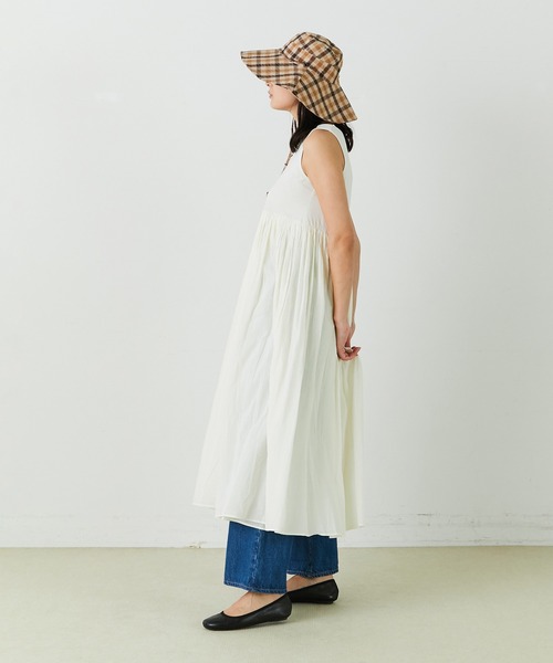 conges payes ADIEU TRISTESSE（コンジェ ペイエ アデュートリステス）の「2重布帛ノースリーブワンピース（ワンピース・レディース・ブラック/ダークラベンダー/グレイッシュブルー/キナリ・FREE）」の16枚目の写真