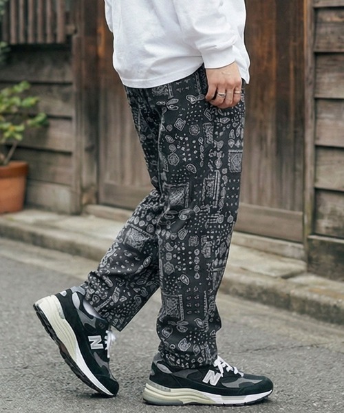 SITRY（シトリー）の「One tuck Twill chef pants/別注 ワンタック ワイドテーパードパンツ/イージーパンツ/シェフパンツ/カラーパンツ/スケーターパンツ（チノパンツ・メンズ・ホワイト/ブラック/ベージュ/ブラウン/インディゴブルー/ブルー/アイボリー/ワンウォッシュ/ネイビー/ウッドランド/レオパード/カーキ/デザートカモ/グレー系その他/ブラック系その他/ブラウン系その他/レッド/パープル/グリーン/マスタード/ケミカルウォッシュ/ブラック系その他2/チャコール・S/M/L/XL）」の4枚目の写真