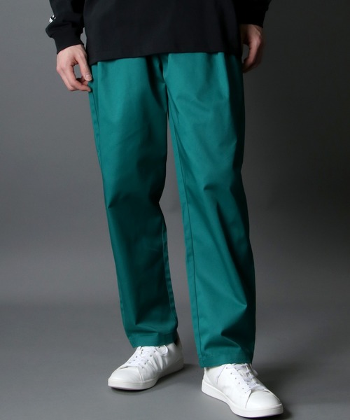 SITRY（シトリー）の「One tuck Twill chef pants/別注 ワンタック ワイドテーパードパンツ/イージーパンツ/シェフパンツ/カラーパンツ/スケーターパンツ（チノパンツ・メンズ・ホワイト/ブラック/ベージュ/ブラウン/インディゴブルー/ブルー/アイボリー/ワンウォッシュ/ネイビー/ウッドランド/レオパード/カーキ/デザートカモ/グレー系その他/ブラック系その他/ブラウン系その他/レッド/パープル/グリーン/マスタード/ケミカルウォッシュ/ブラック系その他2/チャコール・S/M/L/XL）」の12枚目の写真