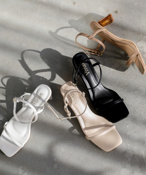 VIVIAN（ヴィヴィアン）の「スクエアトゥアンクルストラップクリアヒールサンダル（サンダル・レディース・ブラック/グレー系その他7/ホワイト/ベージュ/ブルー・M/L/LL/S）」の22枚目の写真