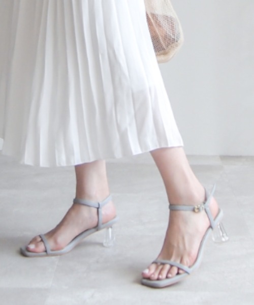 VIVIAN（ヴィヴィアン）の「スクエアトゥアンクルストラップクリアヒールサンダル（サンダル・レディース・ブラック/グレー系その他7/ホワイト/ベージュ/ブルー・M/L/LL/S）」の9枚目の写真