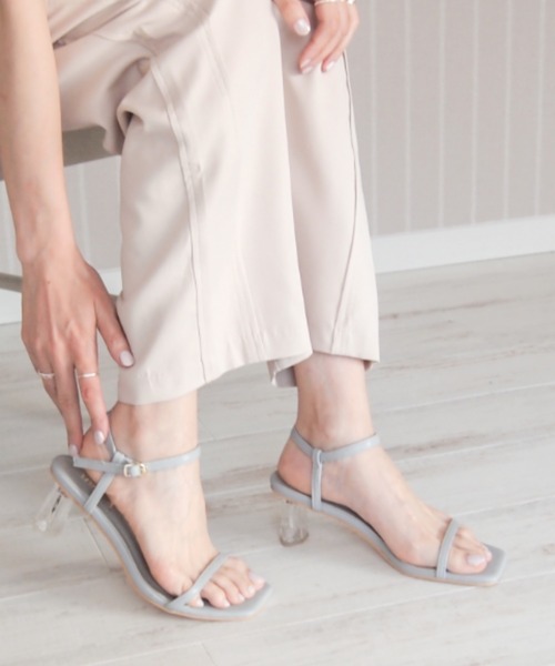 VIVIAN（ヴィヴィアン）の「スクエアトゥアンクルストラップクリアヒールサンダル（サンダル・レディース・ブラック/グレー系その他7/ホワイト/ベージュ/ブルー・M/L/LL/S）」の12枚目の写真