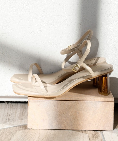 VIVIAN（ヴィヴィアン）の「スクエアトゥアンクルストラップクリアヒールサンダル（サンダル・レディース・ブラック/グレー系その他7/ホワイト/ベージュ/ブルー・M/L/LL/S）」の19枚目の写真