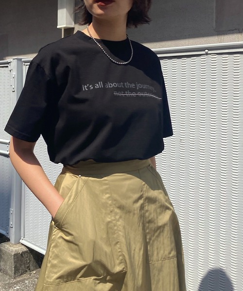 &g'aime（アンジェム）の「【&g'aime】ロゴ×刺繍プリントTシャツ（Tシャツ/カットソー・レディース・ホワイト/ブラック/ベージュ/グリーン・FREE）」の13枚目の写真