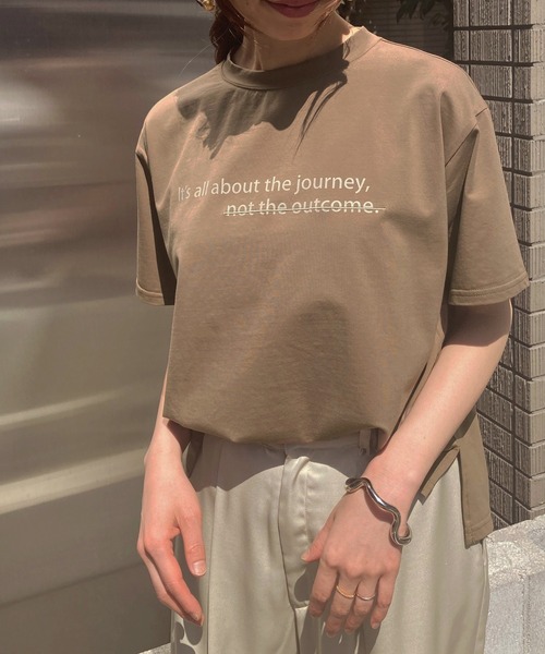 &g'aime（アンジェム）の「【&g'aime】ロゴ×刺繍プリントTシャツ（Tシャツ/カットソー・レディース・ホワイト/ブラック/ベージュ/グリーン・FREE）」の5枚目の写真