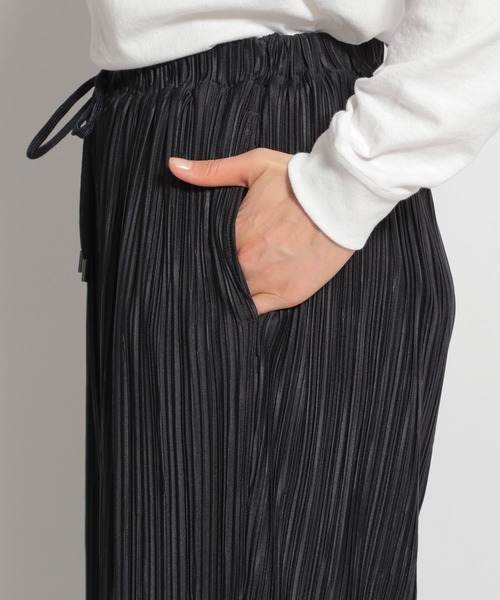 niko and...(ニコアンド)の「サラサラカットプリーツパンツ(その他パンツ・レディース・ベージュ/アイボリー/ブラック/ライトグリーン/ネイビー/チャコール/ブラウン/ピンク/グリーン・LARGE/MEDIUM)」の15枚目の写真