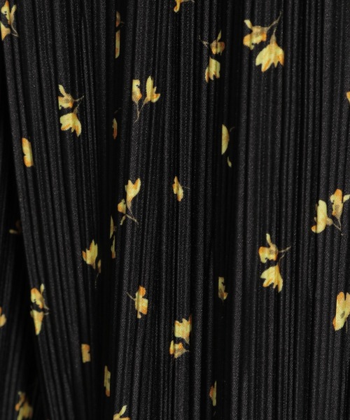 niko and...(ニコアンド)の「サラサラカットプリーツパンツ(その他パンツ・レディース・ベージュ/アイボリー/ブラック/ライトグリーン/ネイビー/チャコール/ブラウン/ピンク/グリーン・LARGE/MEDIUM)」の19枚目の写真