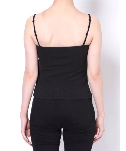 EMODA(エモダ)の「ミニマルフィットキャミ(キャミソール・レディース・アイボリー/ブラック/グリーン・FREE)」の17枚目の写真