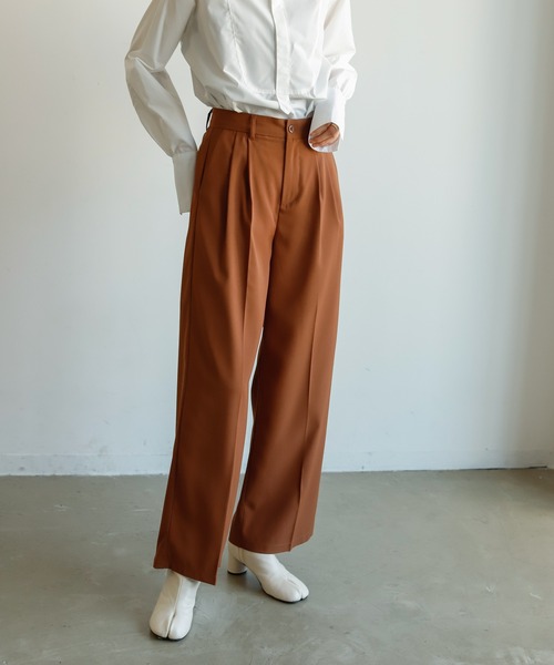 Birthday room（バースデイルーム）の「シンプルストレートカラータックパンツ（スラックス・レディース・レッド/ピンク/オレンジ/グリーン/ライトグリーン/ブラック/ブラウン/ブルーグリーン・S/M/L）」の3枚目の写真