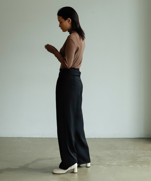 Birthday room（バースデイルーム）の「シンプルストレートカラータックパンツ（スラックス・レディース・レッド/ピンク/オレンジ/グリーン/ライトグリーン/ブラック/ブラウン/ブルーグリーン・S/M/L）」の15枚目の写真