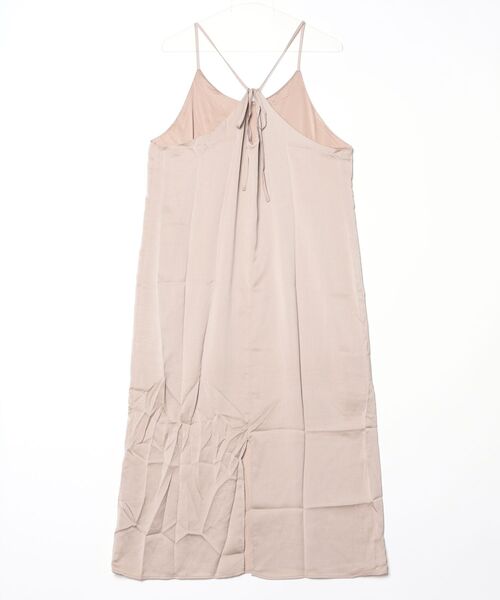 NERGY(ナージー)の「ナージージャパン NERGY フィットネス チュニックシャツ サテンキャミワンピース(ワンピース・レディース・サンドグレー/ブラック・FREE)」の4枚目の写真