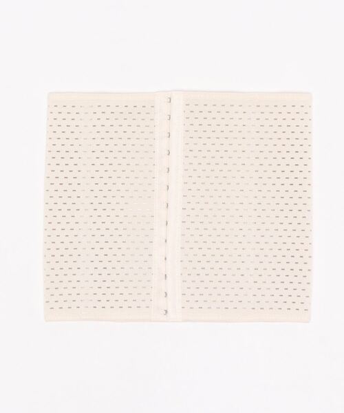 CHEATFULLDAYS（チートフルデイズ）の「補正下着 シェイプコルセット 姿勢矯正・バストアップ・ウエスト・骨盤用（スポーツグッズ・レディース・ピンクベージュ/ブラック/ベージュ・2L/M/4L/3L/L/S）」の9枚目の写真