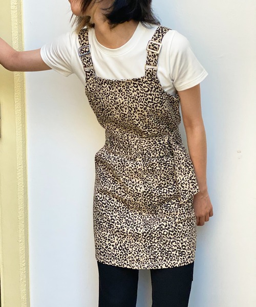 one way(ワンウェイ)の「【oneway Jeans】バックルタイトジャンスカ(サロペット/オーバーオール・レディース・ベージュ/ブラック/ライトブラウン/ダークグリーン・FREE)」の3枚目の写真