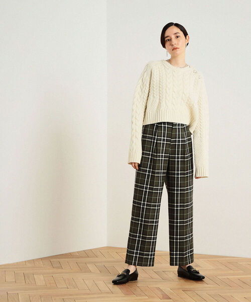 NOLLEY’S(ノーリーズ)の「アラン編みショート丈プルオーバーニット(ニット/セーター・レディース・オフホワイト・38)」の4枚目の写真