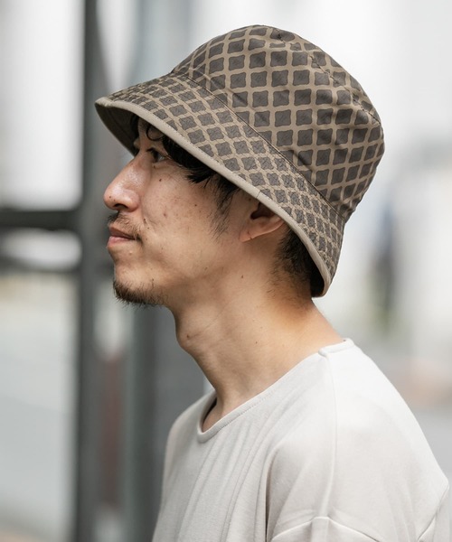 ITEMS URBANRESEARCH（アイテムズ アーバンリサーチ）の「リバーシブル バケットハット（ハット・メンズ・ブラック/ベージュ・-）」の2枚目の写真