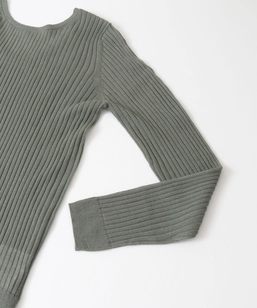 KBF+(ケービーエフプラス)の「KBF+ シアーリブバックオープンニット∴(ニット/セーター・レディース・ブラウン/グリーン/アイボリー・ONE)」の10枚目の写真