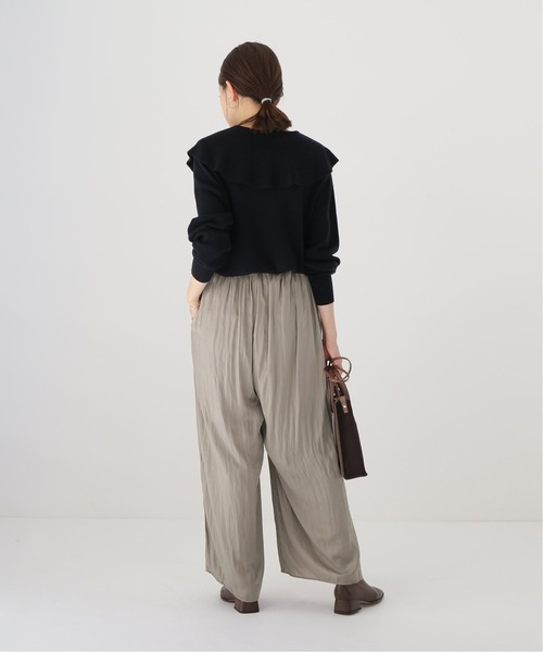 La TOTALITE（ラトータリテ）の「ビッグカラープルオーバー（ニット/セーター・レディース・ネイビー/ブラウン・FREE）」の11枚目の写真