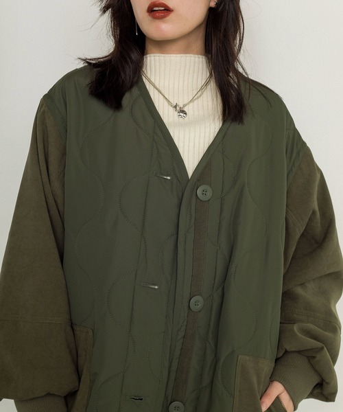 w closet(ダブルクローゼット)の「ひょうたんキルティングロングコート(ノーカラージャケット・レディース・ブラック/カーキ/アイボリー・FREE)」の19枚目の写真