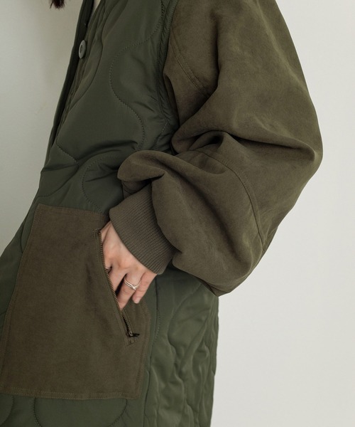 w closet(ダブルクローゼット)の「ひょうたんキルティングロングコート(ノーカラージャケット・レディース・ブラック/カーキ/アイボリー・FREE)」の22枚目の写真