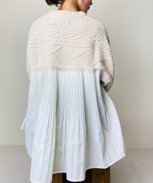 DOLLUPOOPS(ドールアップウップス)の「ケーブル×プリーツプルオーバー(ニット/セーター・レディース・カーキ/ホワイト/グレー/ブラック・38)」の7枚目の写真