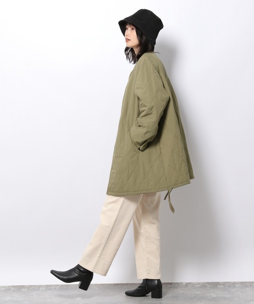 LAKOLE（ラコレ）の「エアサーマルAラインキルトジャケット / 215608（ナイロンジャケット・レディース・チャコールグレー/アイボリー/カーキ・SMALL/MEDIUM）」の16枚目の写真