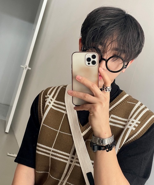ASCLO（エジュクロ）の「ASCLO グリッドチェックVネックニットベスト（ベスト・メンズ・オリーブ・FREE）」の7枚目の写真