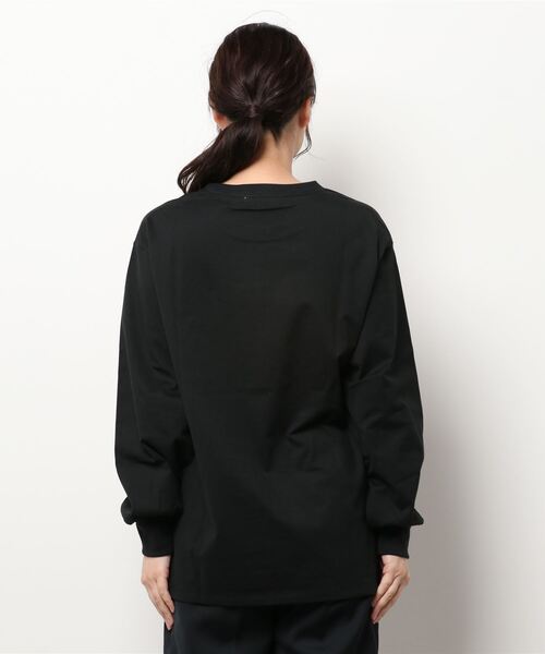 DouDou(ドゥドゥ)の「ロングスリーブTEE(Tシャツ/カットソー・レディース・ブラック/オフホワイト/グレイッシュベージュ・FREE)」の4枚目の写真