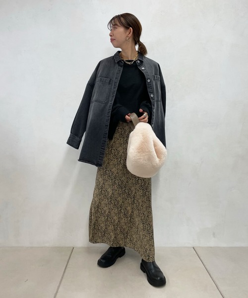 DouDou(ドゥドゥ)の「ロングスリーブTEE(Tシャツ/カットソー・レディース・ブラック/オフホワイト/グレイッシュベージュ・FREE)」の17枚目の写真