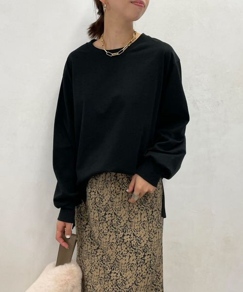 DouDou(ドゥドゥ)の「ロングスリーブTEE(Tシャツ/カットソー・レディース・ブラック/オフホワイト/グレイッシュベージュ・FREE)」の20枚目の写真