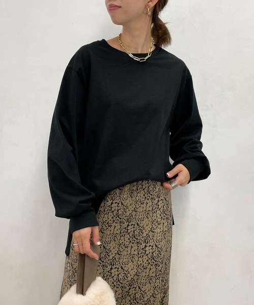 DouDou(ドゥドゥ)の「ロングスリーブTEE(Tシャツ/カットソー・レディース・ブラック/オフホワイト/グレイッシュベージュ・FREE)」の21枚目の写真