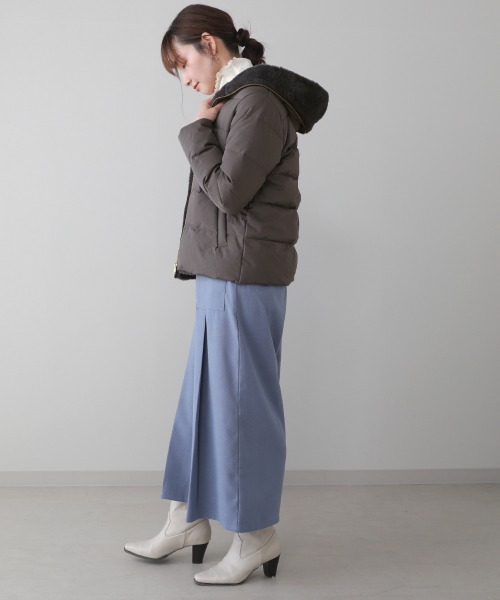 Bou Jeloud(ブージュルード)の「ファーフードダウンジャケット(ダウンジャケット/コート・レディース・チャコールグレー/ブラック/ベージュ・FREE)」の7枚目の写真