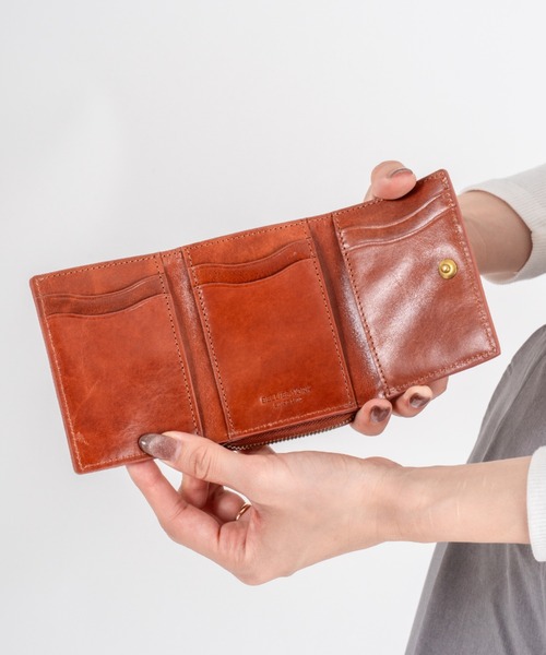 BELLIES YORK(ベリーズヨーク)の「【BELLIES YORK/ベリーズヨーク】コンパクト財布 三つ折り財布 小銭入れ付 イタリア牛革(財布・レディース・ブラウン/ブラック・FREE)」の8枚目の写真