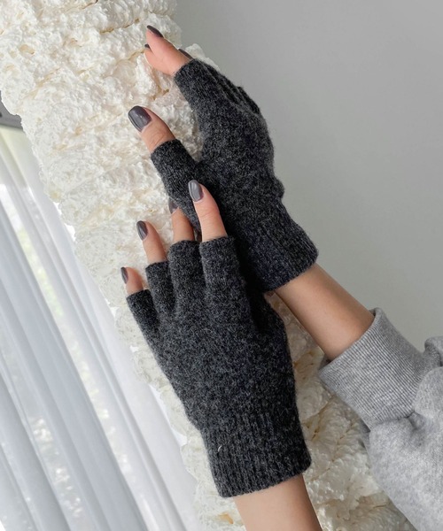 me+em select（ミームセレクト）の「フィンガーレス ニット グローブ（手袋・レディース・チャコールグレー/ブラック/ベージュ/ブラウン系その他/ブラウン系その他2・FREE）」の3枚目の写真