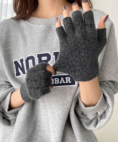 me+em select（ミームセレクト）の「フィンガーレス ニット グローブ（手袋・レディース・チャコールグレー/ブラック/ベージュ/ブラウン系その他/ブラウン系その他2・FREE）」の22枚目の写真
