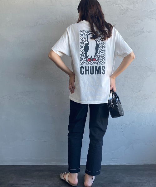 CHUMS（チャムス）の「[CHUMS/チャムス] 別注 レオパード柄バックプリントロゴTシャツ（Tシャツ/カットソー・レディース・ホワイト/ブラック・S/M/L/XL/XXL）」の11枚目の写真