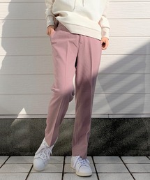 Q | ストレッチテーパードパンツ(スラックス)